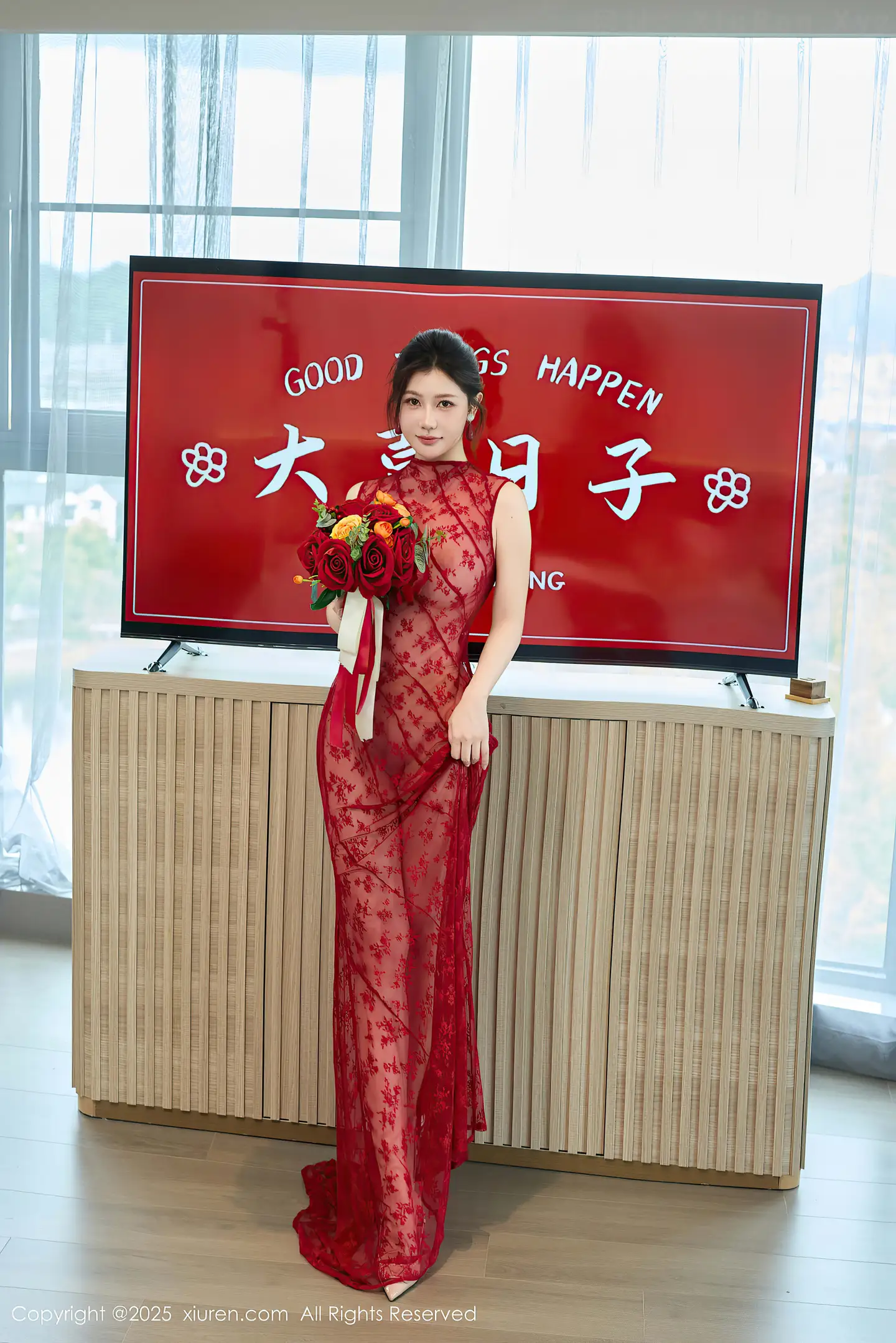 图片[4]-[XiuRen秀人网]VOL.10578 模特尹甜甜性感红色新娘晨袍配肉色丝袜秀完美身材迷人诱惑写真69P-秀人网官方网站